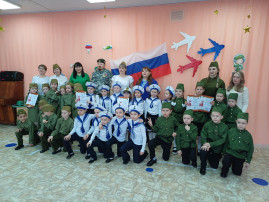 Городской конкурс "Смотр строя и песни" Городской конкурс "Смотр строя и песни".